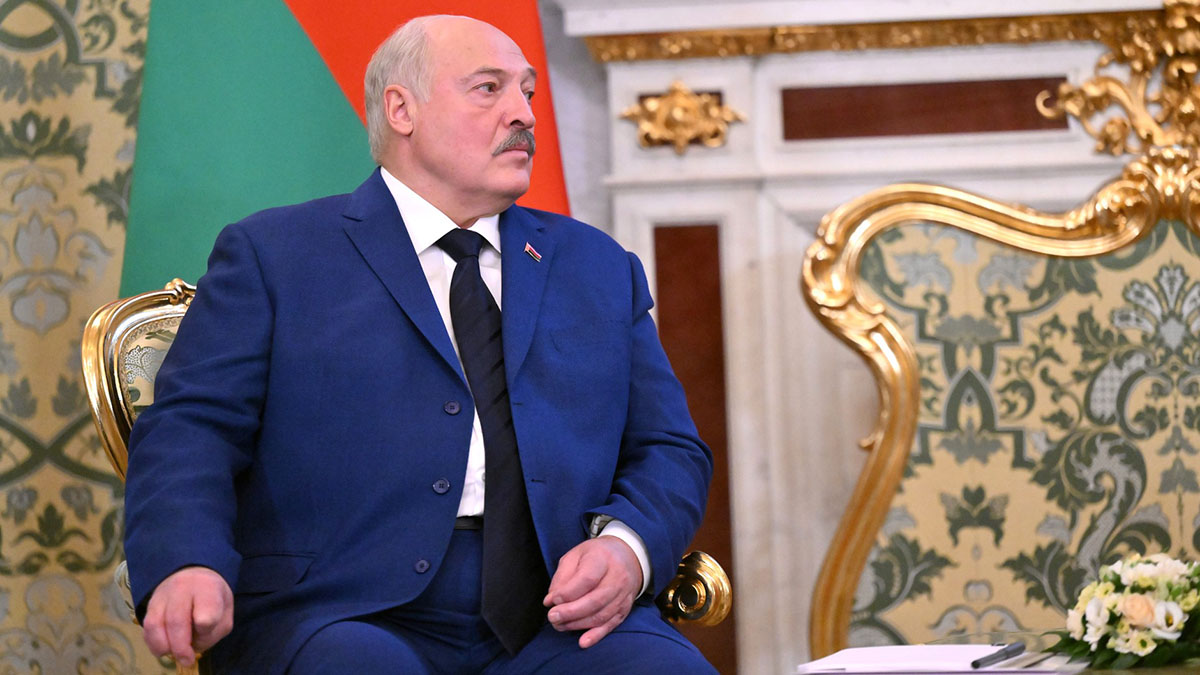 Лукашенко призвал к воздушному перемирию на Украине