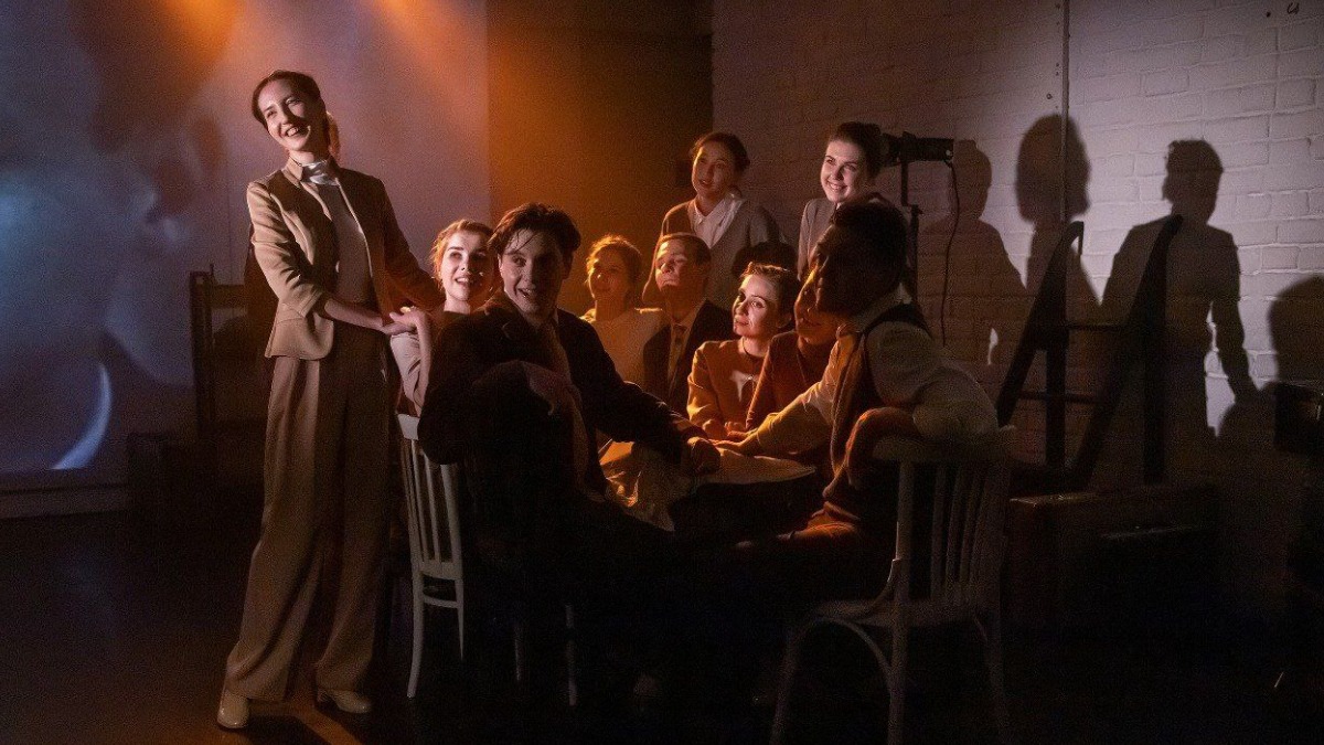 Театр «МОСТ» покажет биографию Булата Окуджавы ко дню рождения артиста