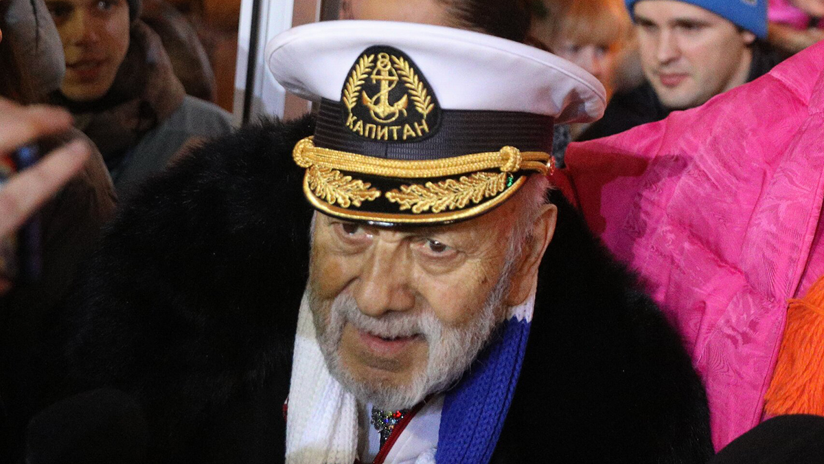 Как вступить в наследство и не платить долги покойного