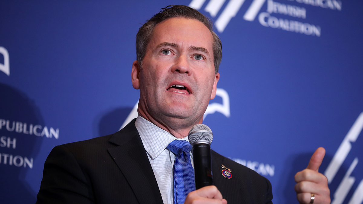 Fox News: Уолтц хочет провести переговоры с РФ по прекращению огня в Черном море