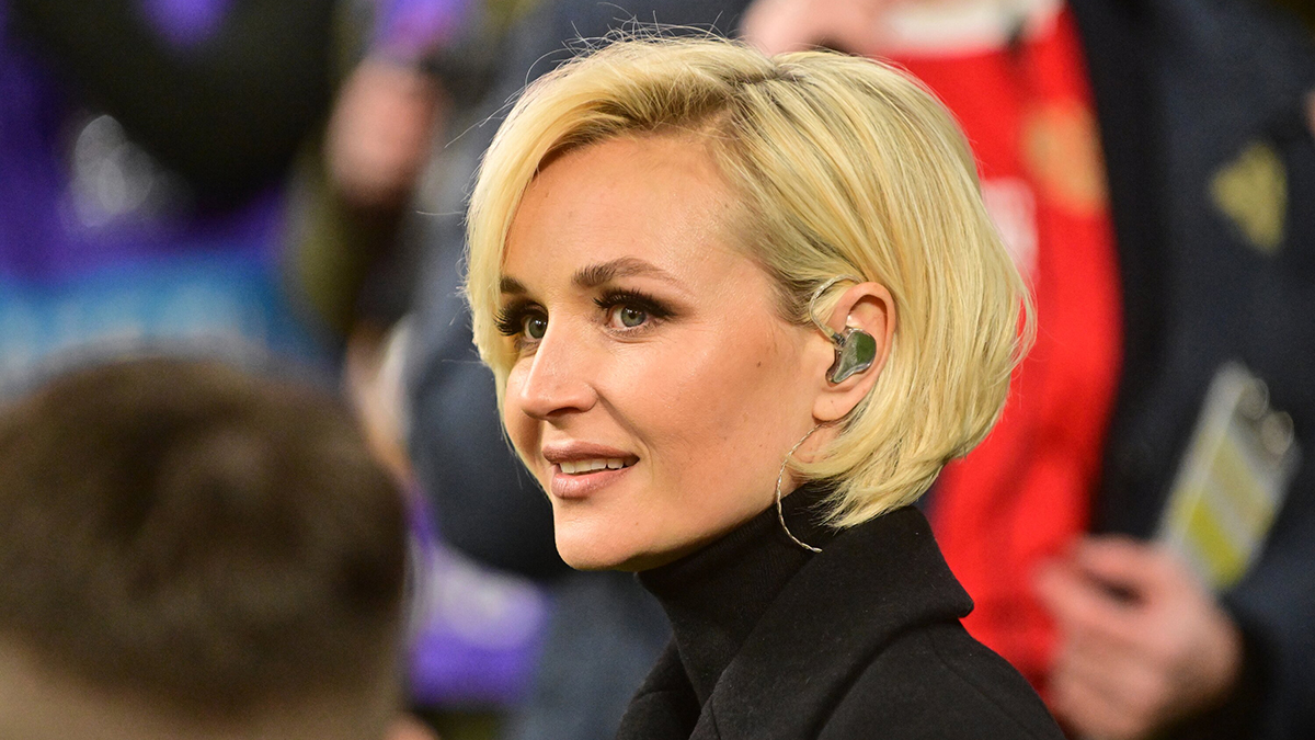 Полина Гагарина рассказала, как не справилась с заданием восьмилетней дочери