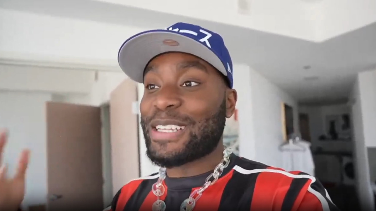 Американского блогера P2istheName нашли мертвым в почтовом отделении