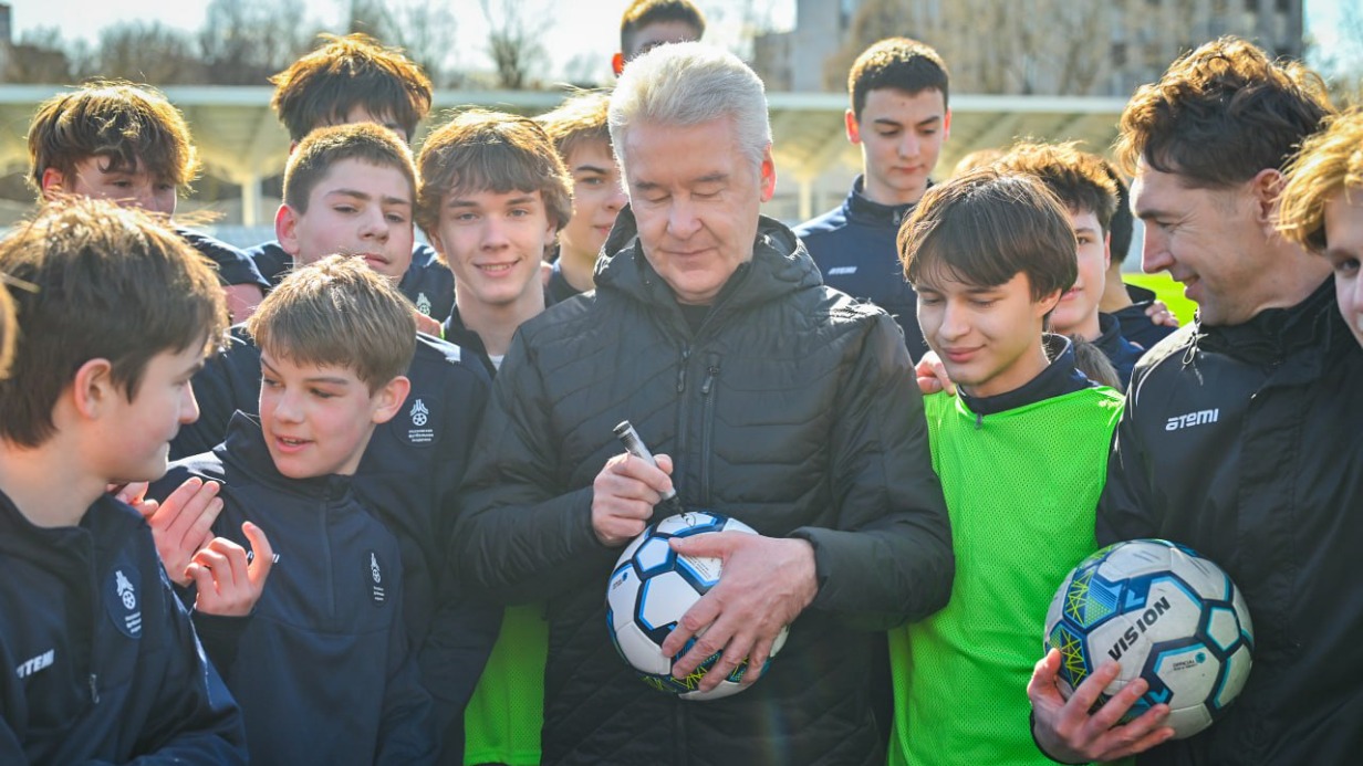 Собянин открыл исторический стадион «Локомотив» в Люблине после модернизации