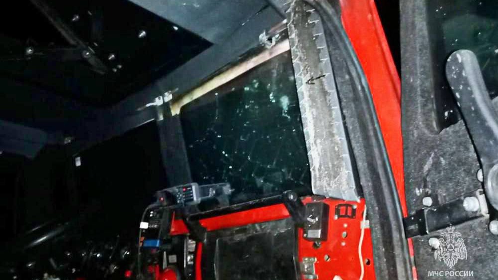 Четыре сотрудника МЧС пострадали из-за атаки дрона ВСУ в ДНР