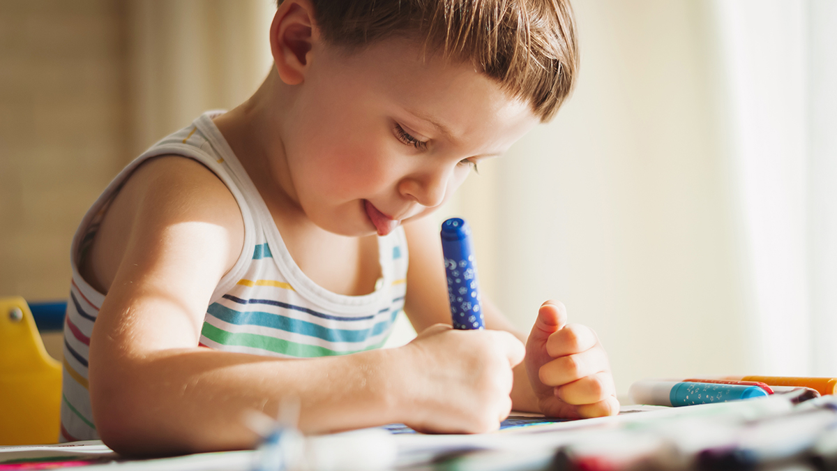 Ребенок слишком тихий и спокойный: тревожные звоночки