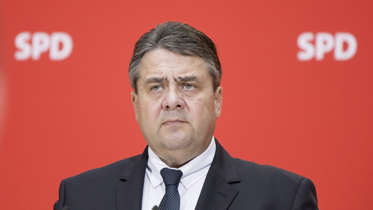 Экс-глава МИД Германии Габриэль призвал предложить России разоружение