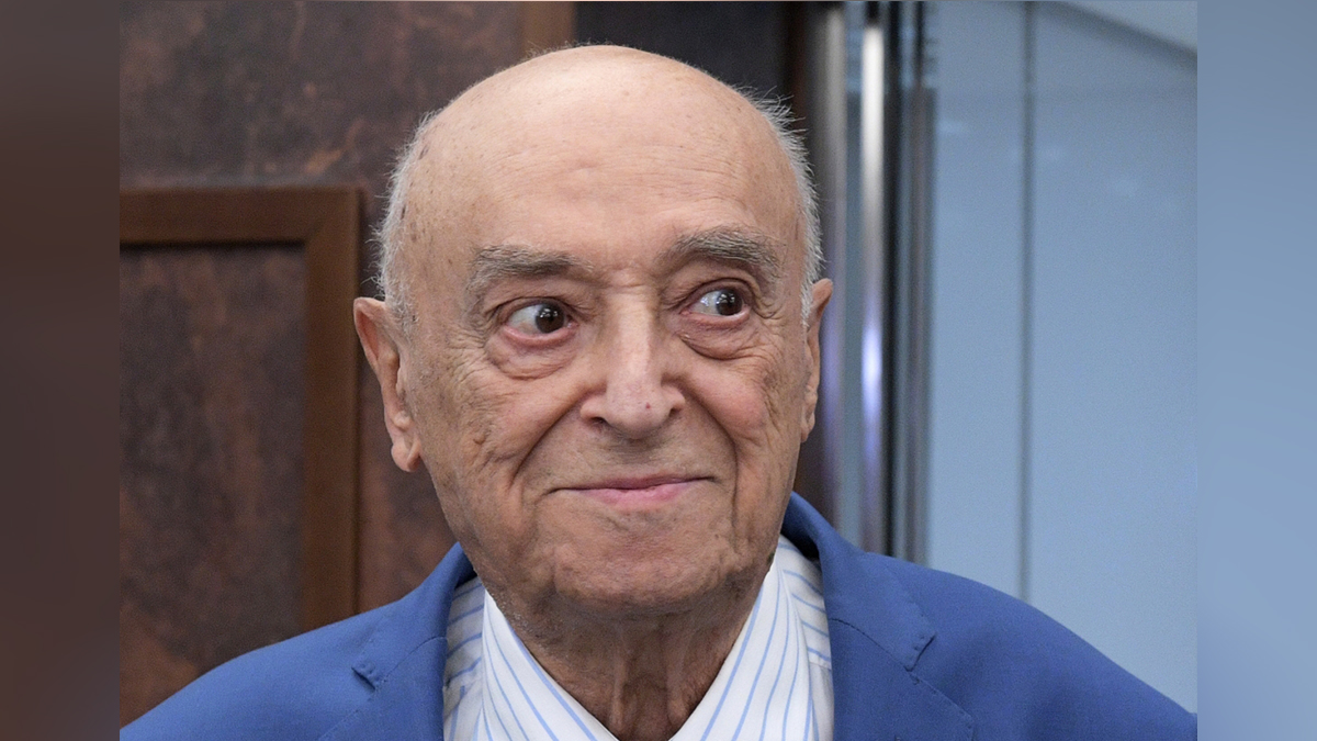 Хищение 28 миллионов рублей у Этуша: кто украл деньги и почему дело прекратили