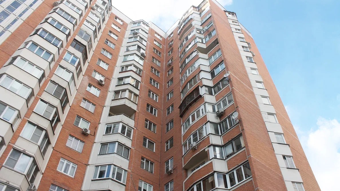 В 2025 году в жилом доме 1999 года постройки на северо-востоке Москвы заменят все лифты