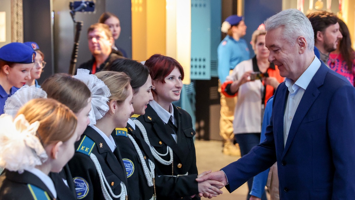 Мэр Москвы Сергей Собянин во время открытия Музея героизма «Путь героя» в павильоне № 59 «Зерно» на ВДНХ