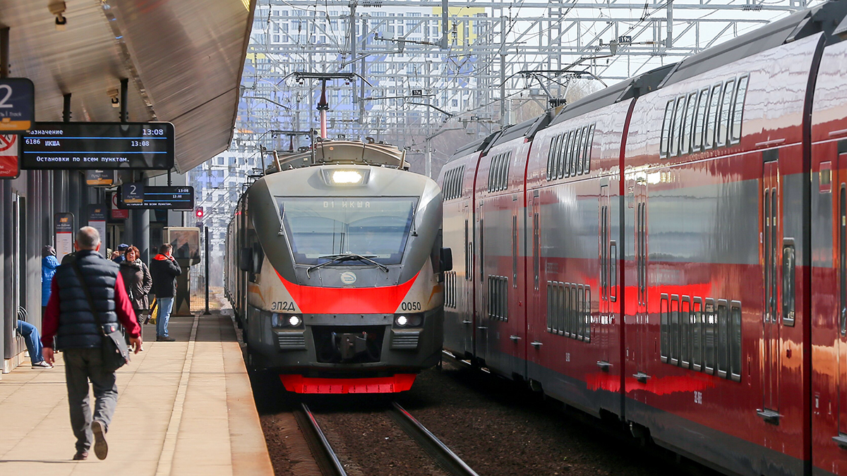 ЦППК: Поезда МЦД-2 задерживаются в сторону Подольска из-за человека на путях