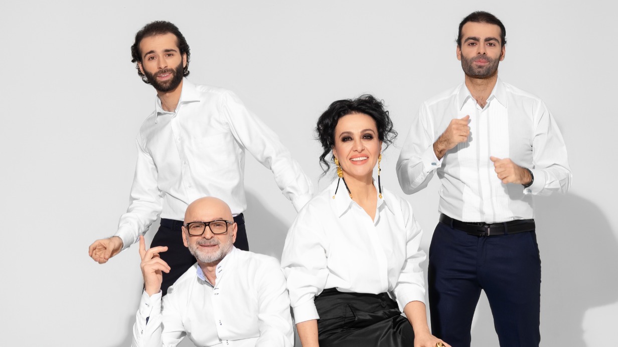 Семья Боджгуа: Теймураз с женой Элизой и сыновьями Нико и Васо