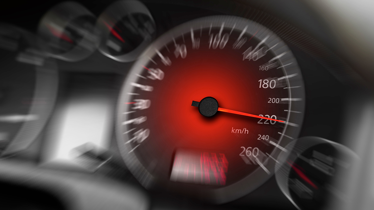 Бразильский рэпер MC Tuto сбил на машине человека во время незаконных съемок клипа