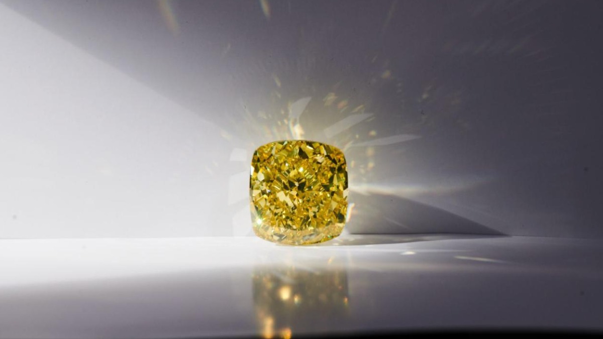 «Алроса» закончила огранку крупнейшего в истории РФ бриллианта 