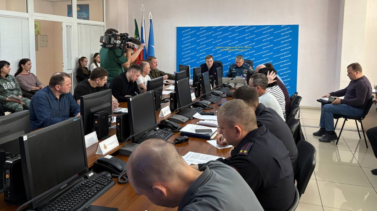 Режим ЧС ввели в Хакасии из-за непогоды и ухудшения пожарной обстановки