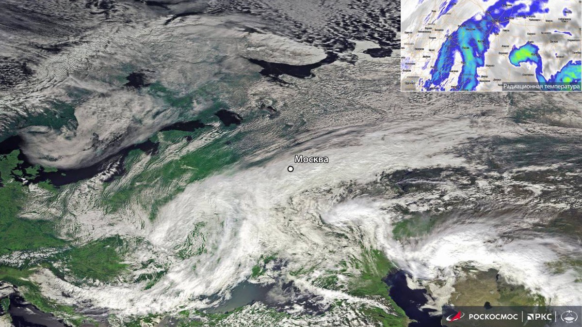 Роскосмос показал снимок накрывшего Москву циклона «Зион» со спутника