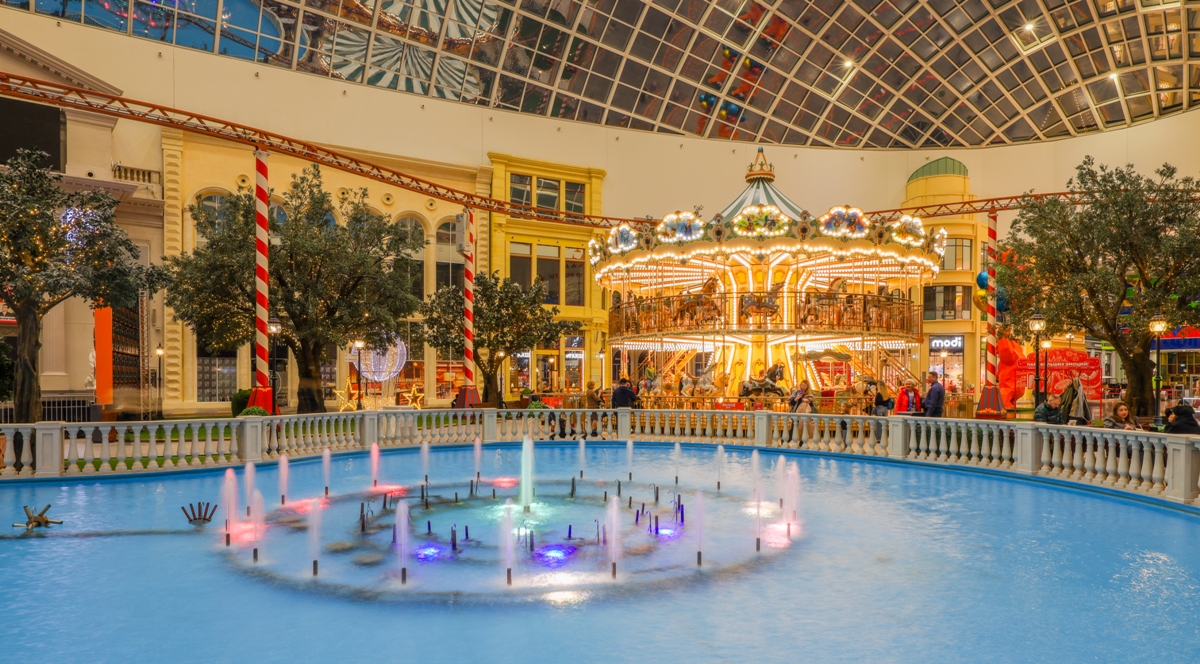 Москвичи встретятся с космонавтами и увидят настоящие метеориты