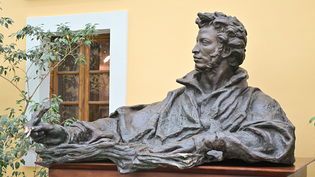 День рождения Пушкина отметят на «Театральном бульваре»