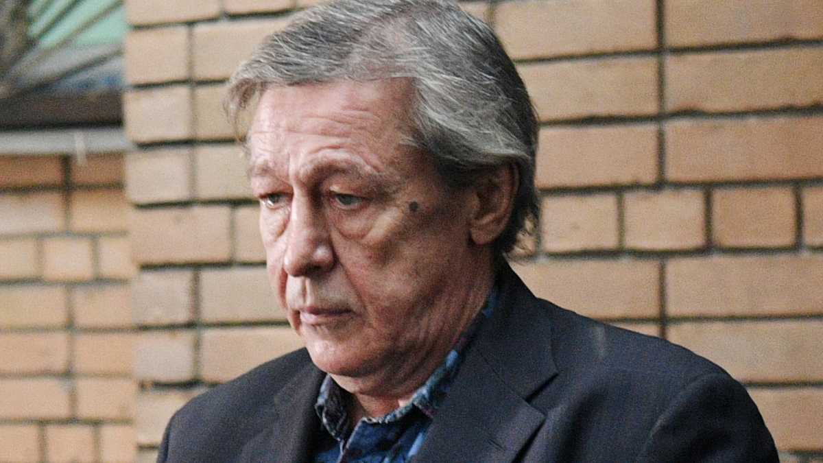 Сначала врачи, потом кино: что ждет Михаила Ефремова после выхода на свободу