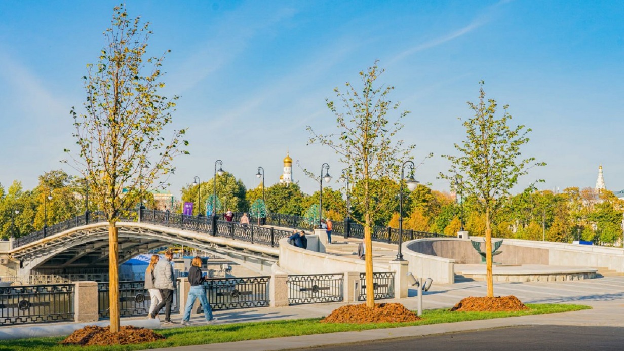 Обновленная Кадашевская набережная стала чудным местом для прогулок