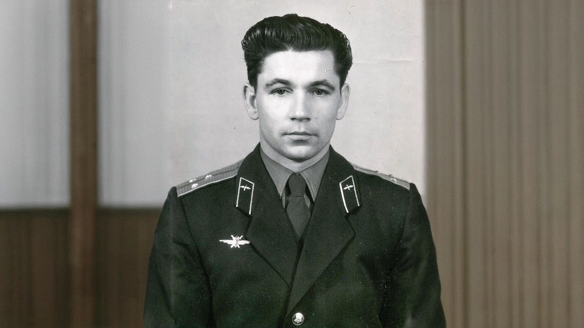 Космонавт Григорий Нелюбов: биография, карьера, отчисление