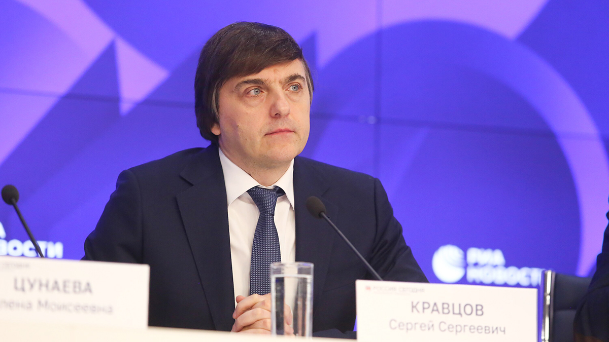 Кравцов сообщил, что в российских школах введут единое расписание уроков