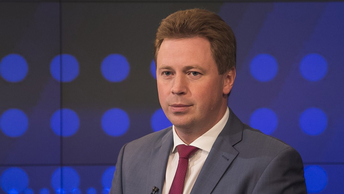 Экс-губернатора Севастополя приговорили в Лондоне к трем годам тюрьмы