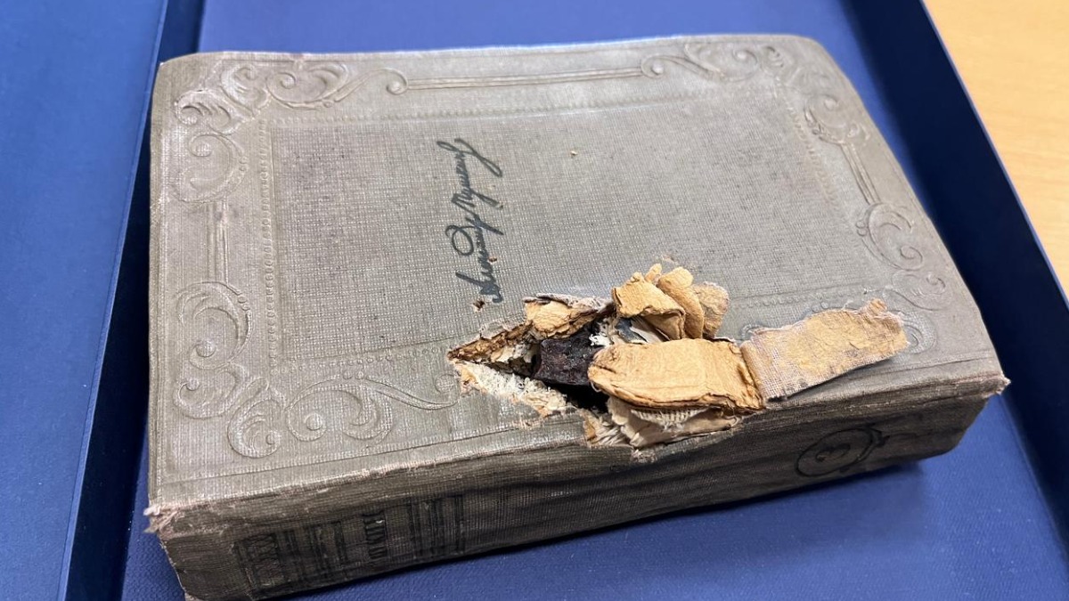 Томик Пушкина, спасший жизнь на фронте, передадут для экспозиции в Музей Победы