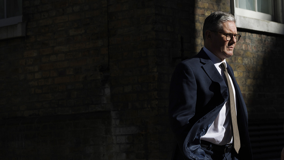 Поджигателем дома и машины премьера Британии Стармера оказался украинец