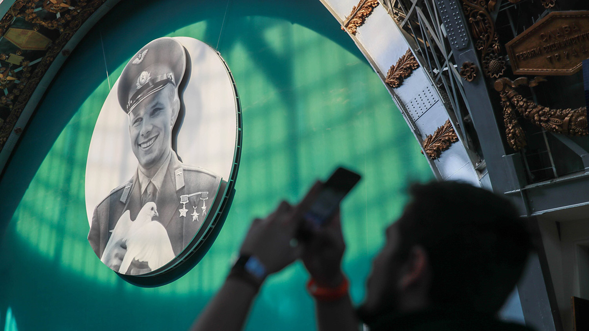 Неизвестные осквернили памятник Гагарину в Хорватии