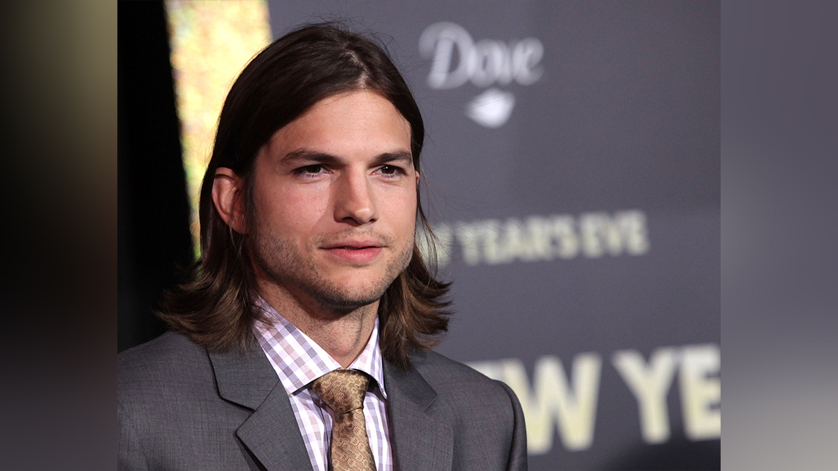 Как Эштон Кутчер связан с P.Diddy