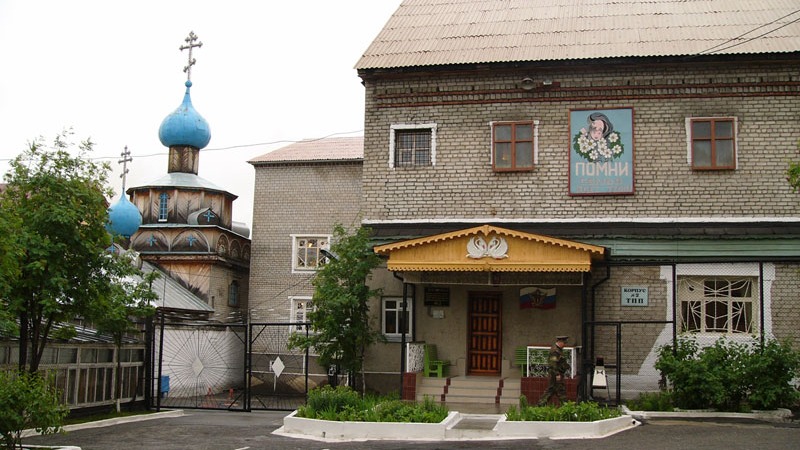 Серийный убийца Сайфиев лишился 11 зубов в «Белом лебеде»: как он судился с тюрьмой и чем это обернулось