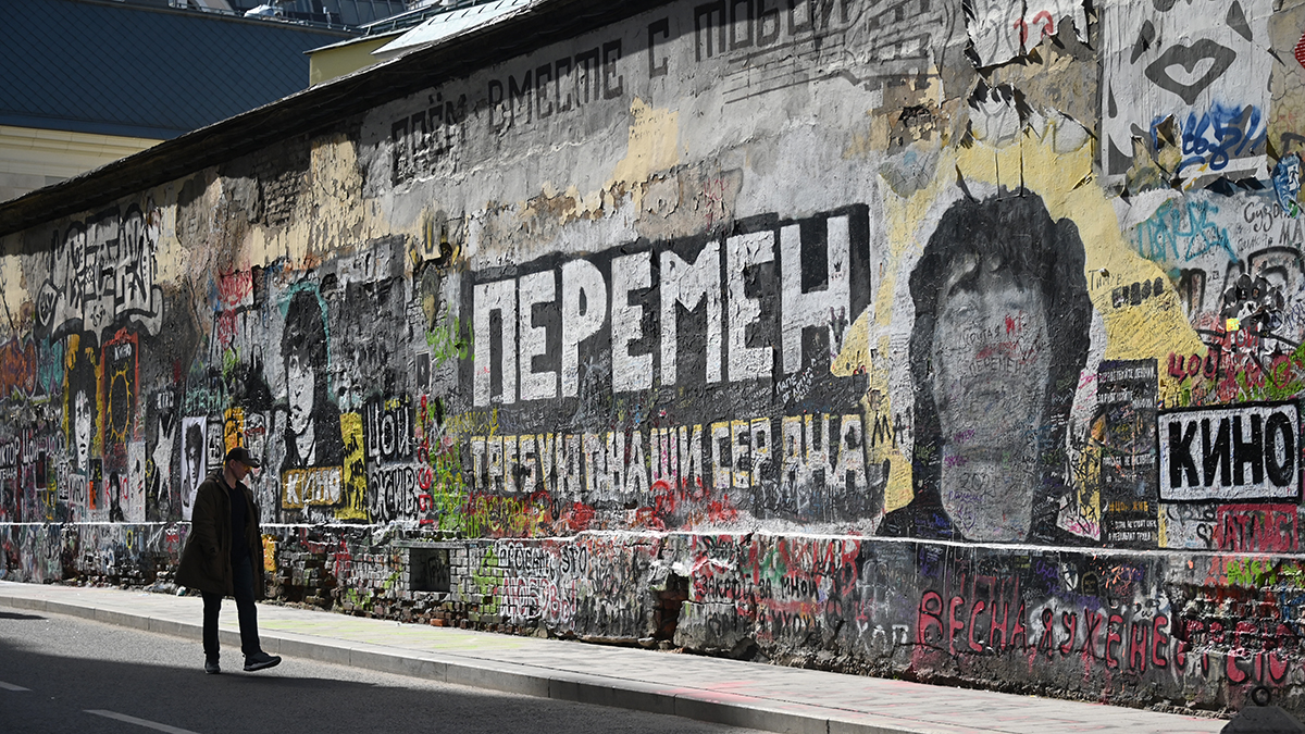 Фантаст Уильям Гибсон рассказал, что Виктор Цой повлиял на его творчество