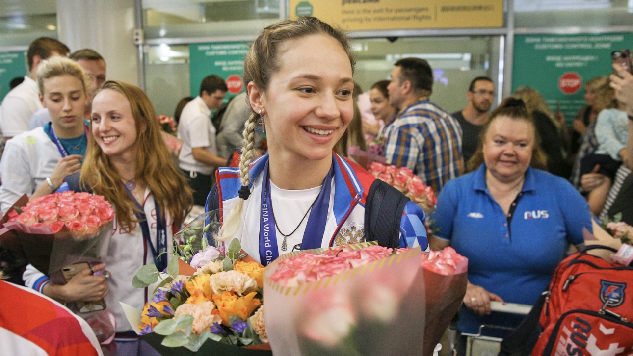 «Есть традиция»: синхронистка Дорошко прокомментировала отказ украинок от рукопожатия