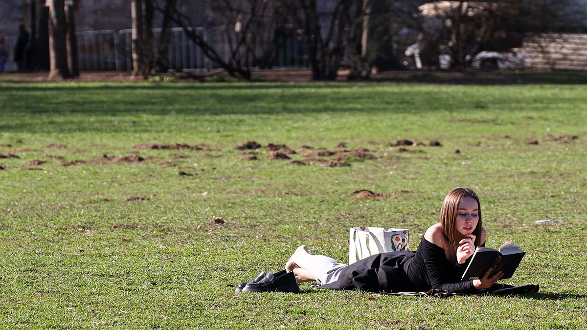 Синоптик Шувалов: Температура в Москве продолжает расти после нового рекорда