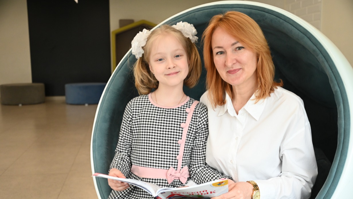 Первоклассница Евгения Бакланова будет тратить на уроки дома не больше 1 часа в день