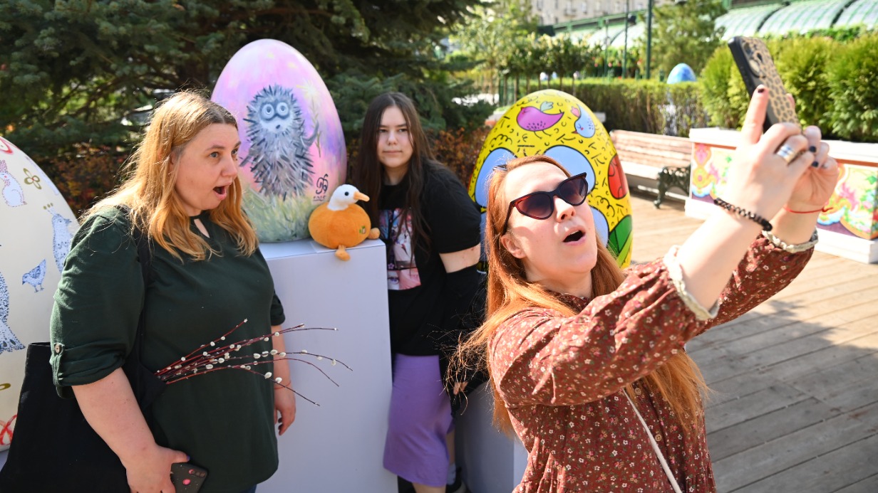 Творческая Пасха: арт-мастерская в центре столицы работает в рамках «Пасхального дара»