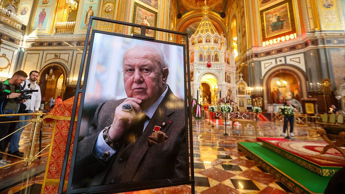 Церемония прощания со скульптором Церетели проходит в Москве