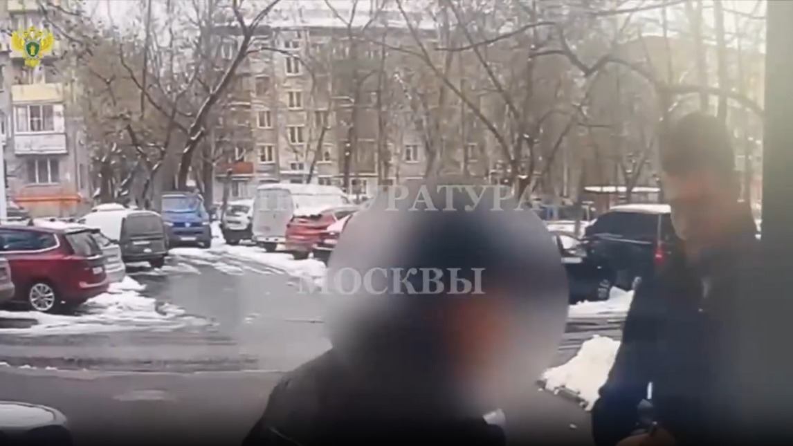 Телефонные мошенники обманули пенсионера в Москве на 6,3 миллиона рублей