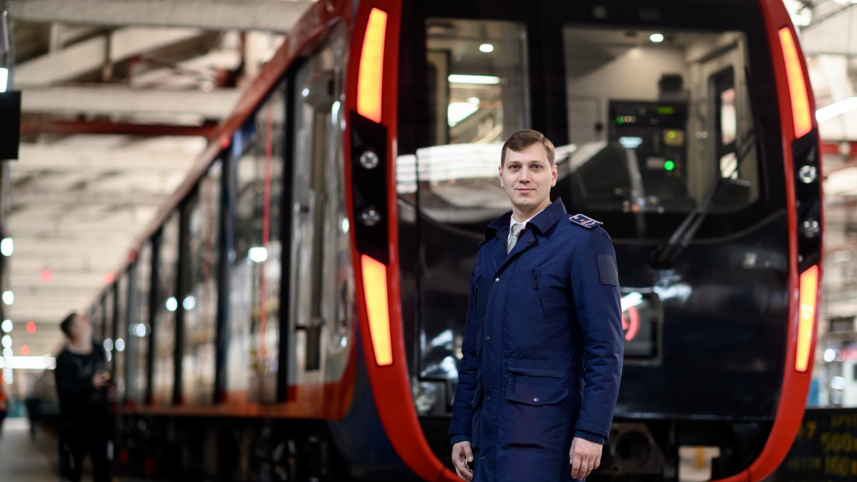 Победитель Всероссийского конкурса профмастерства среди машинистов метро, машинист-инструктор электродепо «Замоскворецкое» Павел Ткач