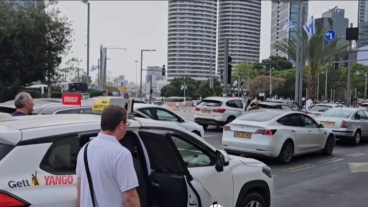 Страна остановилась: сирены в память о погибших в холокост прозвучали в Израиле