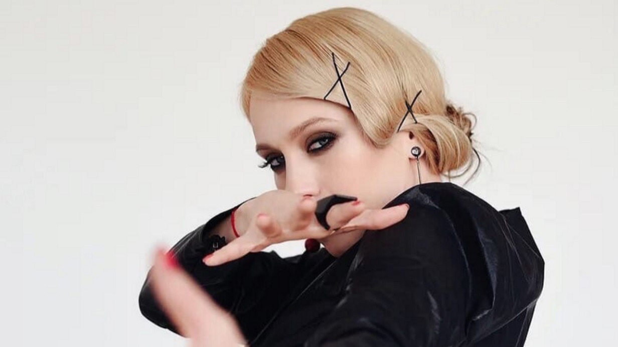 «В детстве надо мной смеялись»: актриса Лариса Баранова — о помощи Ливанова и уверенности в себе