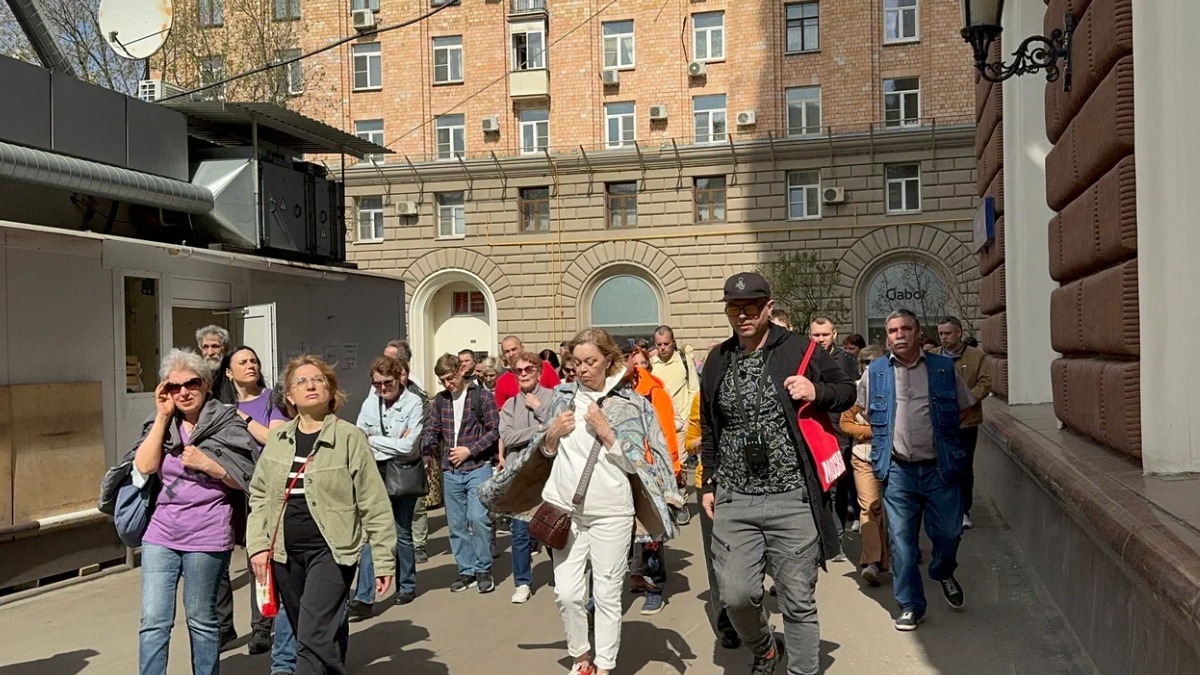 «Эхо героических судеб в переулках Арбата». Майский маршрут бесплатных экскурсий ФКР Москвы в рамках цикла «Капитальная Москва»