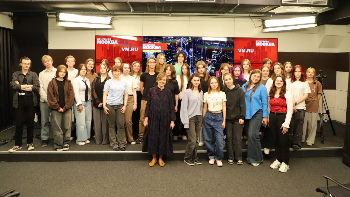 На лекции школьников научили рассказывать истории через экспонаты