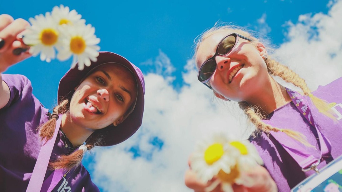 Для молодежи Москвы подготовили творческий и патриотический выездные лагеря