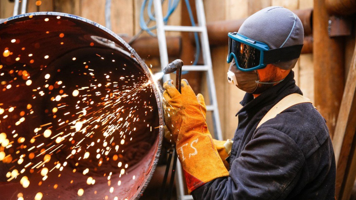 Более 150 километров газопроводов построят и реконструируют в Москве