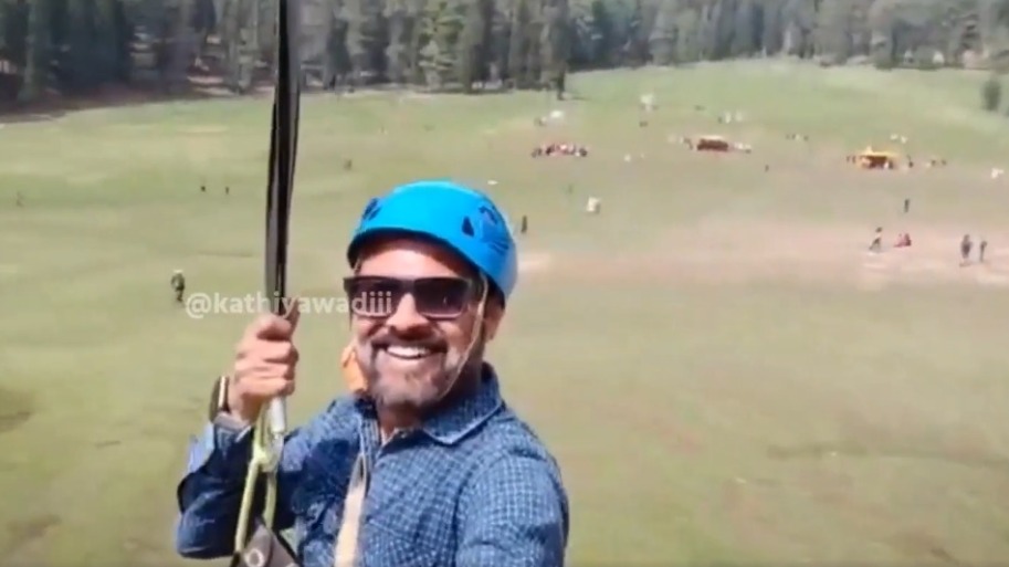 Турист случайно заснял теракт в Индии во время поездки на зиплайне