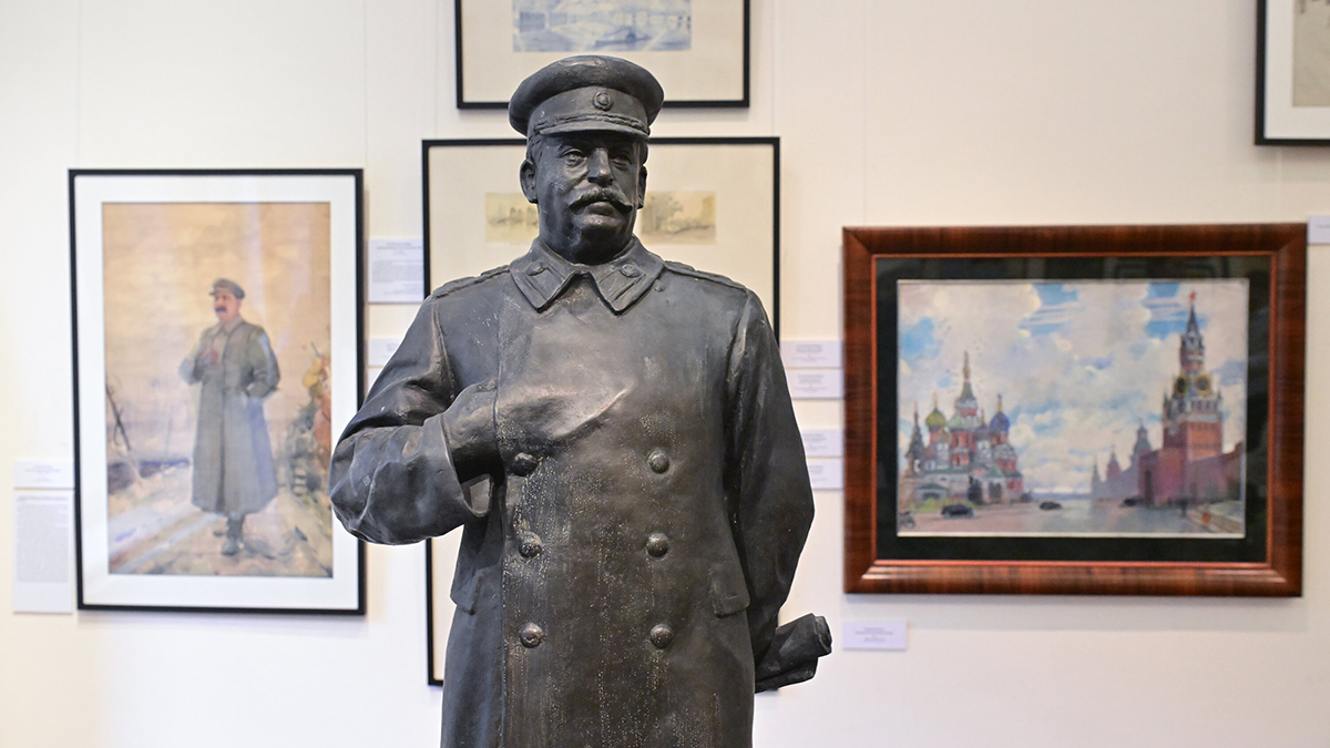 Суд постановил убрать памятник Иосифу Сталину в Вологде