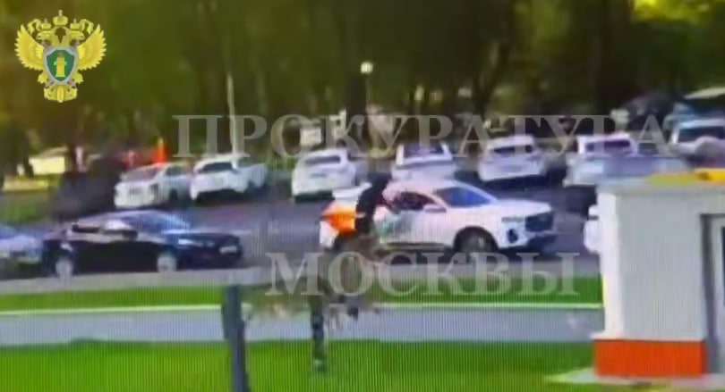 6811e99a82682c0f4d103a16 Мужчина украл 5,7 миллиона рублей у водителя каршеринга в Москве