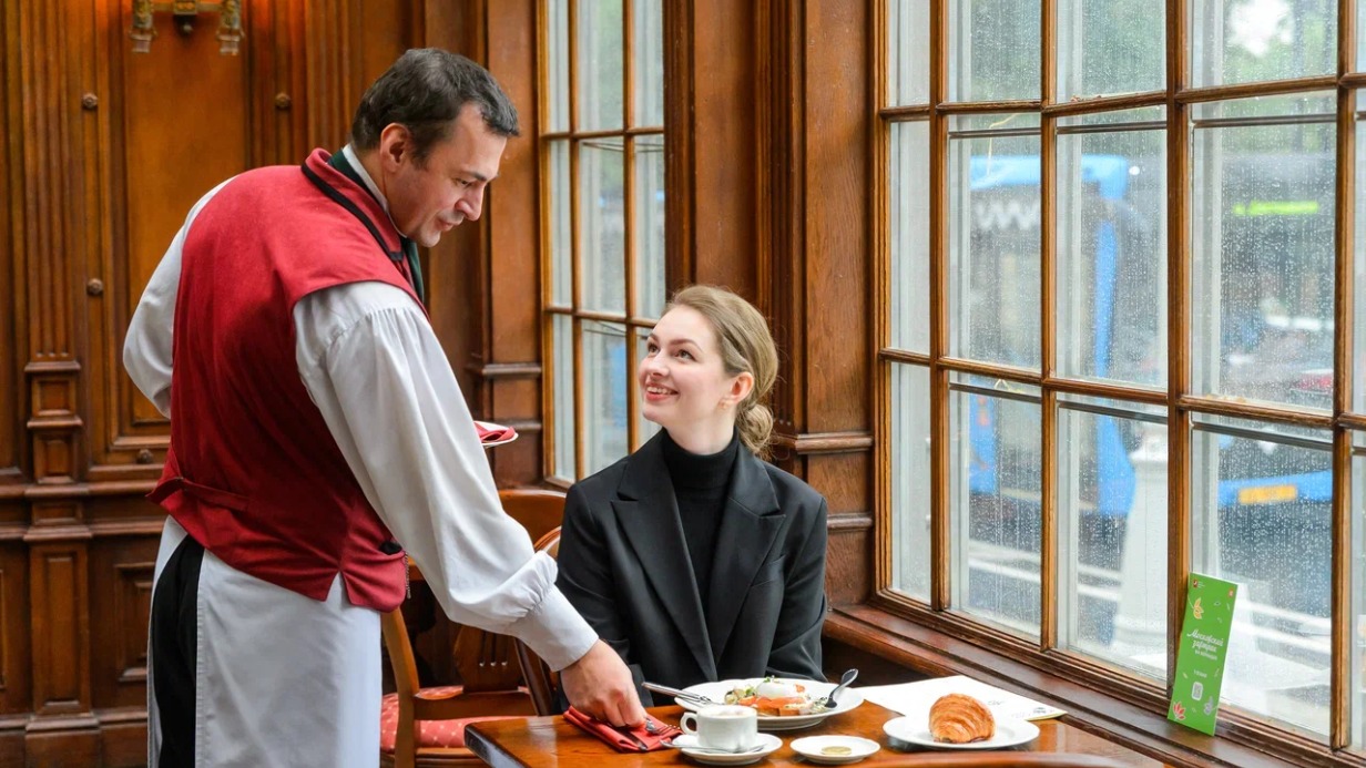 Сергунина: В столице стартовал проект «Московский завтрак на верандах»