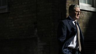 Кир Стармер отказался покидать пост из-за скандала по делу Эпштейна